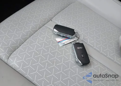 2021 Kia Sorento Hybrid Ex z USA, uszkodzony, nr VIN KNDRH4LG9M5045222